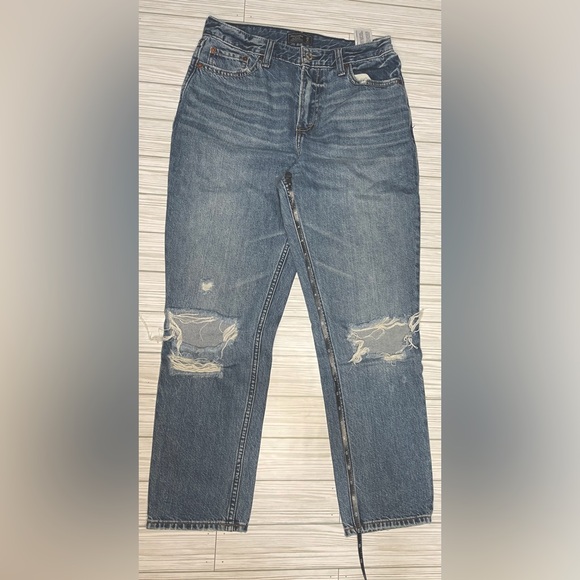 Women’s Abercrombie and Fitch Annie Girlfriend jeans high rise - Picture 1 of 6